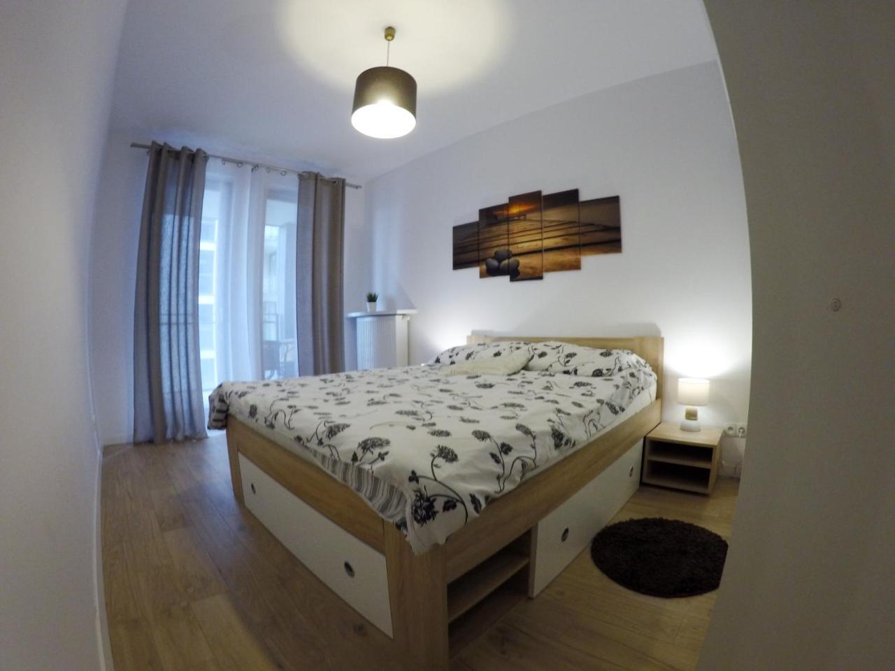 Apartament Obrzezna 3 Deluxe وارسو المظهر الخارجي الصورة